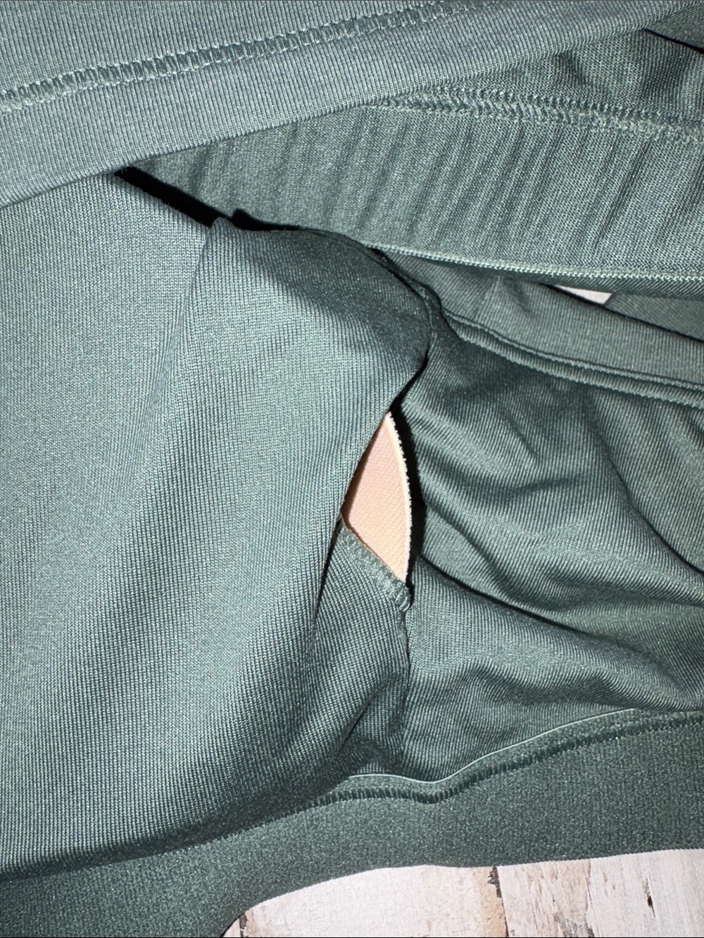 Old Navy Active PowerChill Built in Bra Olive Green Color Plus Size 3X - Picture 12 of 13